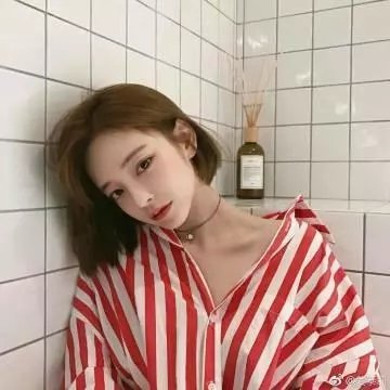 都市中的孩童 海报